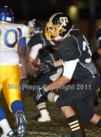 Thumbnail 1 in Verbum Dei vs. Bosco Tech photogallery.