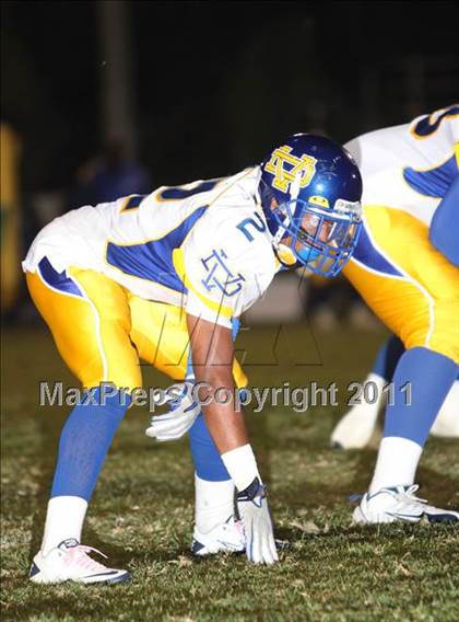 Thumbnail 3 in Verbum Dei vs. Bosco Tech photogallery.