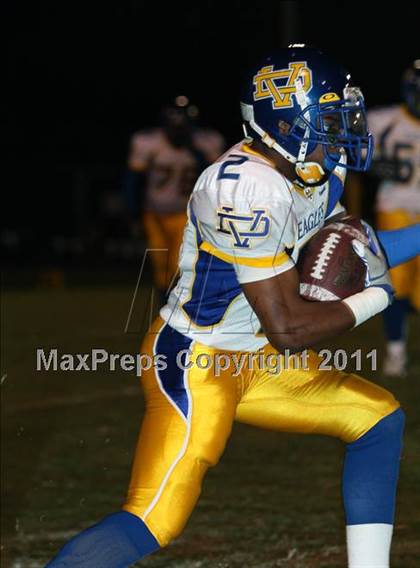 Thumbnail 2 in Verbum Dei vs. Bosco Tech photogallery.