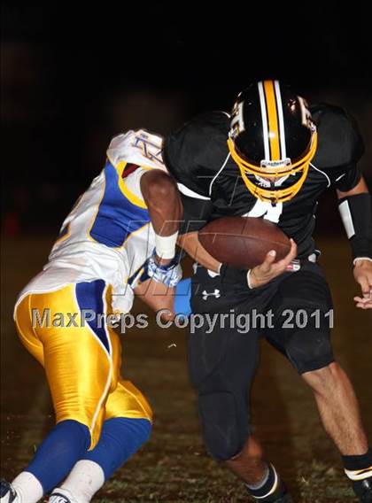 Thumbnail 2 in Verbum Dei vs. Bosco Tech photogallery.