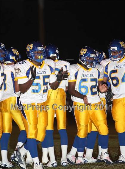 Thumbnail 3 in Verbum Dei vs. Bosco Tech photogallery.