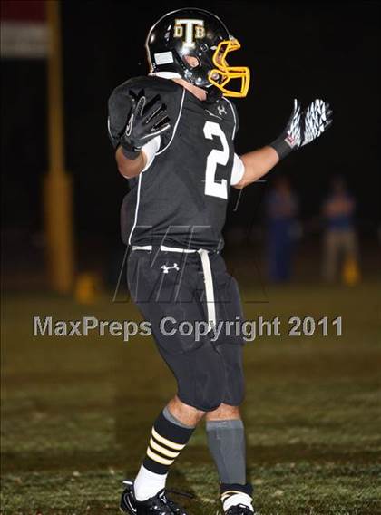Thumbnail 3 in Verbum Dei vs. Bosco Tech photogallery.