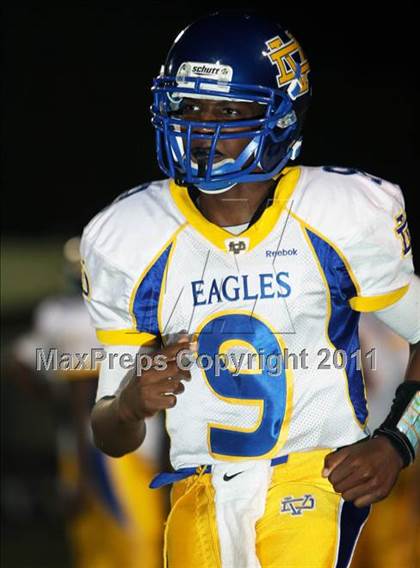 Thumbnail 3 in Verbum Dei vs. Bosco Tech photogallery.