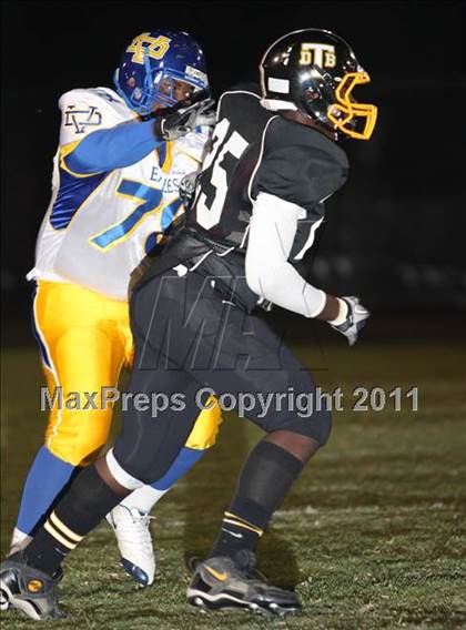 Thumbnail 1 in Verbum Dei vs. Bosco Tech photogallery.