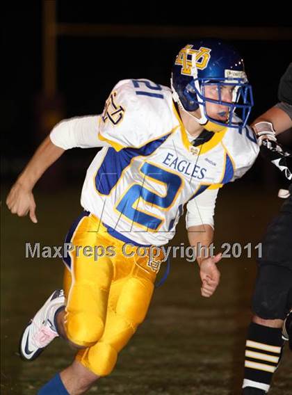 Thumbnail 2 in Verbum Dei vs. Bosco Tech photogallery.