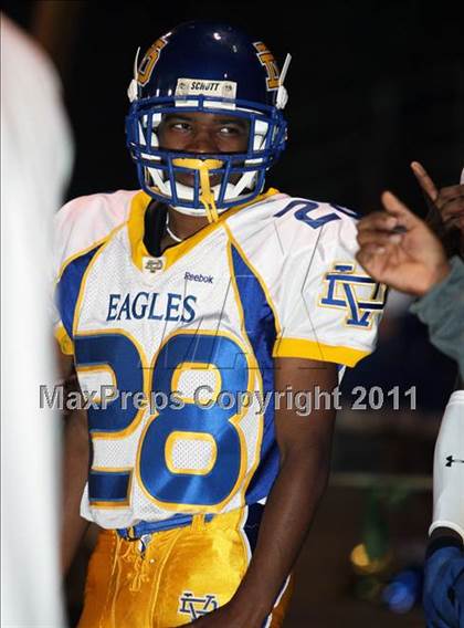 Thumbnail 1 in Verbum Dei vs. Bosco Tech photogallery.