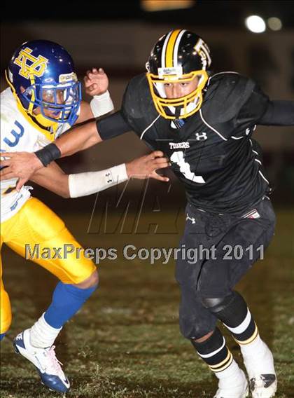 Thumbnail 2 in Verbum Dei vs. Bosco Tech photogallery.