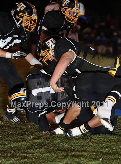 Thumbnail 3 in Verbum Dei vs. Bosco Tech photogallery.