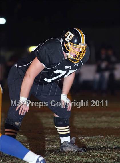 Thumbnail 3 in Verbum Dei vs. Bosco Tech photogallery.