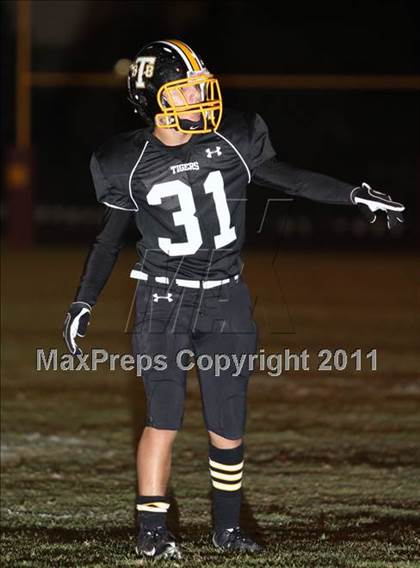 Thumbnail 3 in Verbum Dei vs. Bosco Tech photogallery.