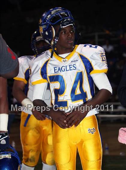 Thumbnail 2 in Verbum Dei vs. Bosco Tech photogallery.