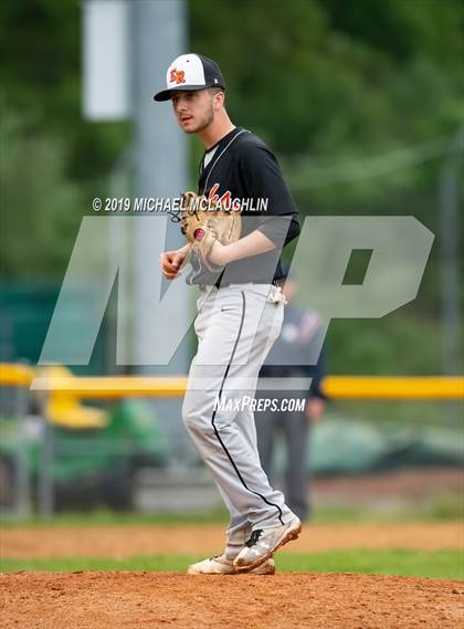 Thumbnail 2 in East Rockaway vs Cold Spring Harbor (NYSPHSAA Section 8 Class B Final) photogallery.