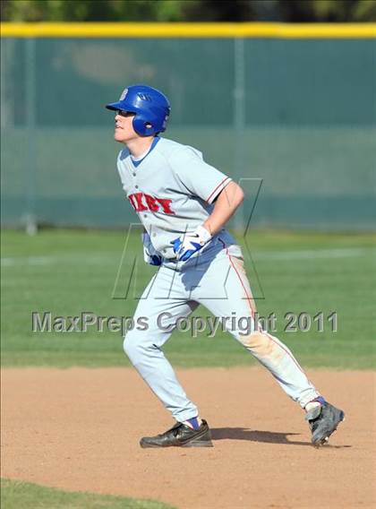 Thumbnail 2 in Bixby vs Ponca City (Yellow Rose Classic) photogallery.
