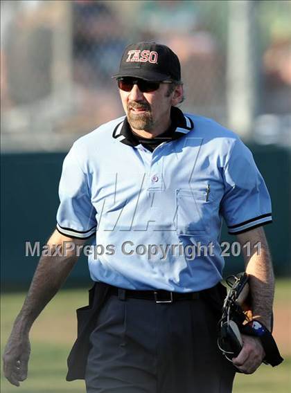 Thumbnail 3 in Bixby vs Ponca City (Yellow Rose Classic) photogallery.