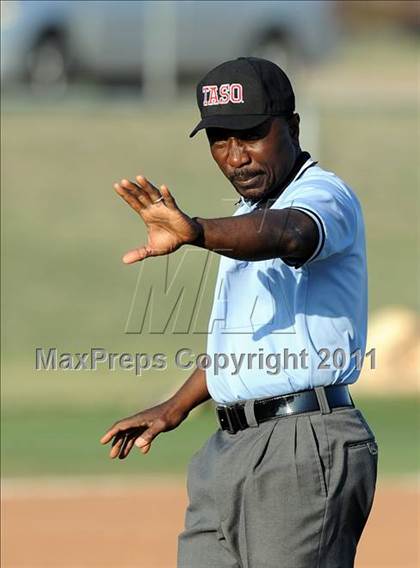 Thumbnail 1 in Bixby vs Ponca City (Yellow Rose Classic) photogallery.