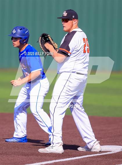 Thumbnail 2 in Grand Saline vs Quitman photogallery.
