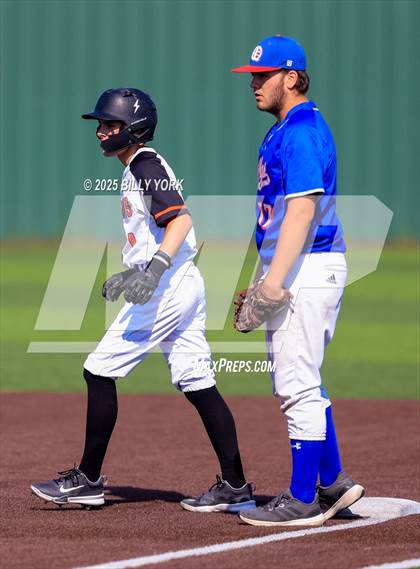 Thumbnail 3 in Grand Saline vs Quitman photogallery.