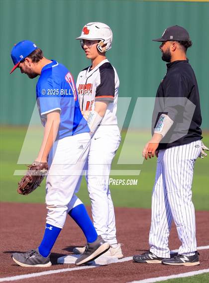 Thumbnail 1 in Grand Saline vs Quitman photogallery.