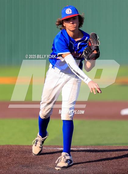 Thumbnail 2 in Grand Saline vs Quitman photogallery.