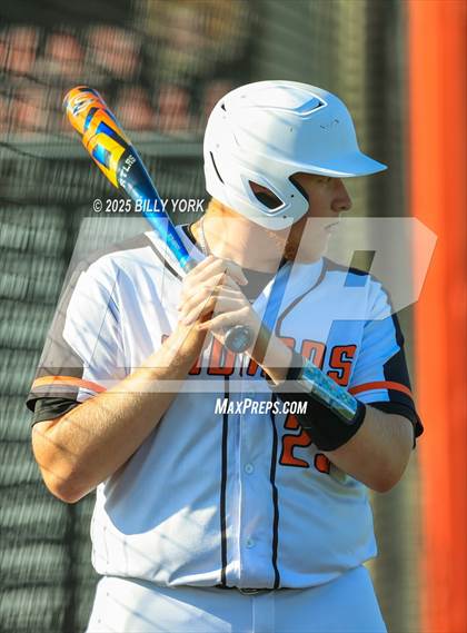 Thumbnail 2 in Grand Saline vs Quitman photogallery.