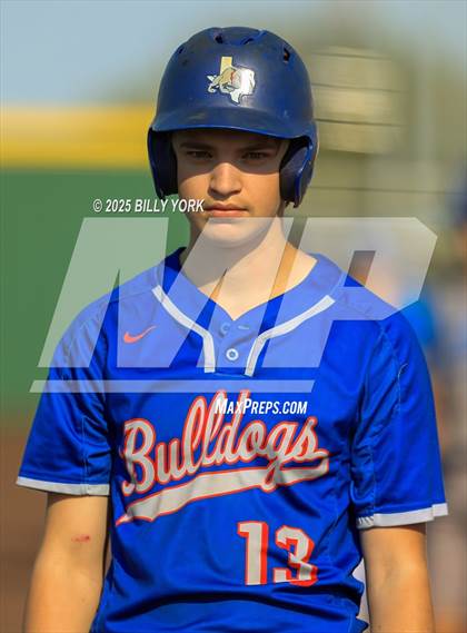 Thumbnail 3 in Grand Saline vs Quitman photogallery.