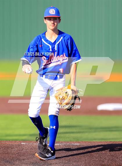 Thumbnail 3 in Grand Saline vs Quitman photogallery.