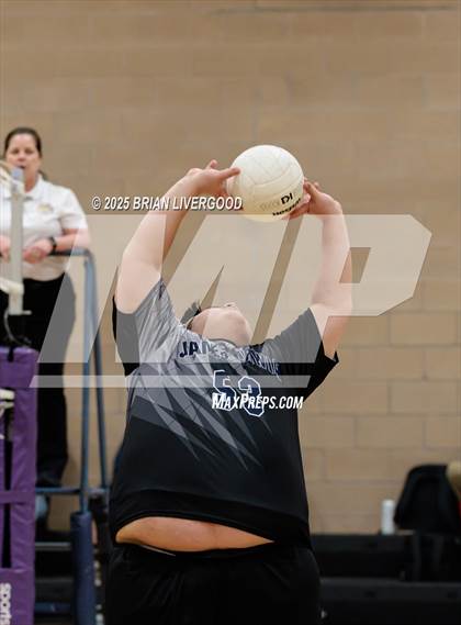 Thumbnail 1 in Grandview vs. James Irwin photogallery.