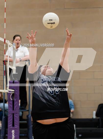 Thumbnail 3 in Grandview vs. James Irwin photogallery.