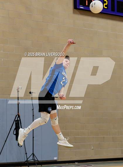 Thumbnail 1 in Grandview vs. James Irwin photogallery.