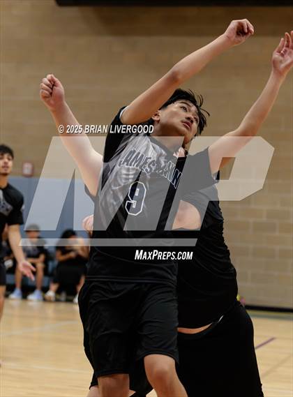 Thumbnail 1 in Grandview vs. James Irwin photogallery.