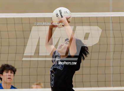Thumbnail 1 in Grandview vs. James Irwin photogallery.