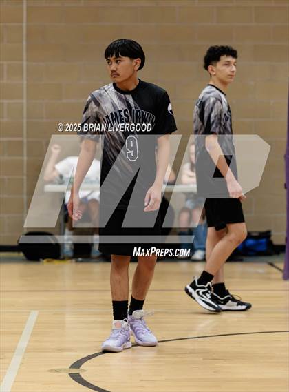 Thumbnail 2 in Grandview vs. James Irwin photogallery.