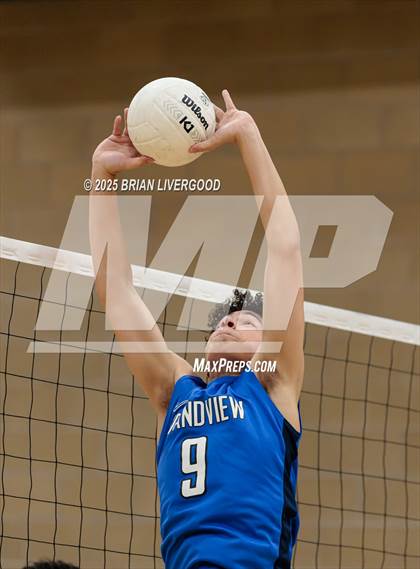 Thumbnail 3 in Grandview vs. James Irwin photogallery.