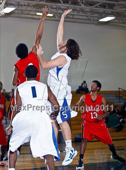 Thumbnail 2 in Cinco Ranch vs. Pasadena (McDonald's Texas Invitational) photogallery.