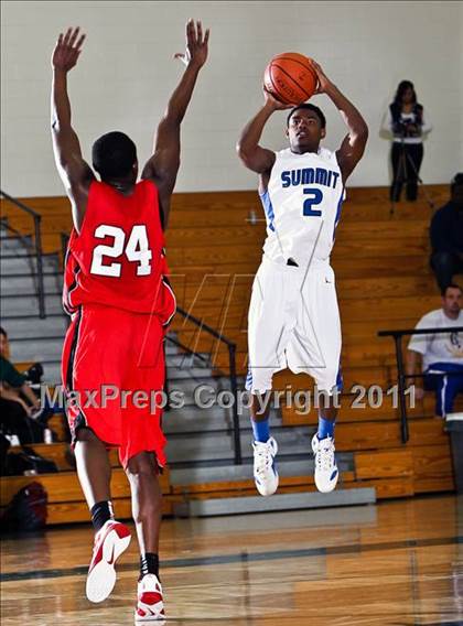 Thumbnail 2 in Cinco Ranch vs. Pasadena (McDonald's Texas Invitational) photogallery.