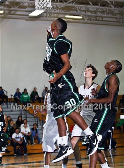 Thumbnail 1 in Cinco Ranch vs. Pasadena (McDonald's Texas Invitational) photogallery.