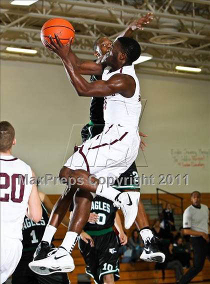 Thumbnail 1 in Cinco Ranch vs. Pasadena (McDonald's Texas Invitational) photogallery.