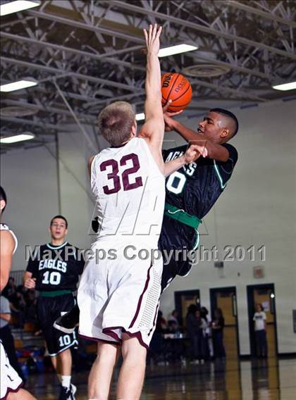 Thumbnail 1 in Cinco Ranch vs. Pasadena (McDonald's Texas Invitational) photogallery.