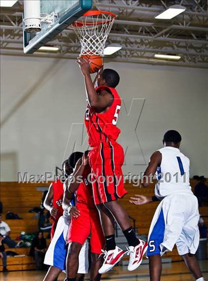 Thumbnail 1 in Cinco Ranch vs. Pasadena (McDonald's Texas Invitational) photogallery.