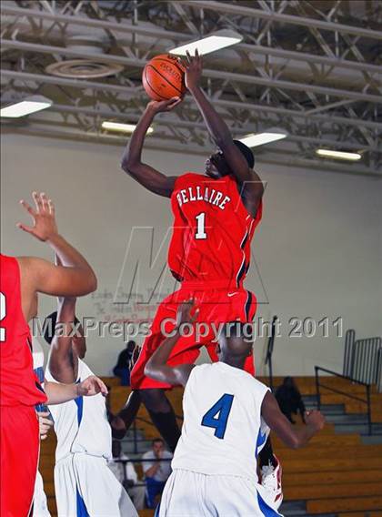 Thumbnail 3 in Cinco Ranch vs. Pasadena (McDonald's Texas Invitational) photogallery.