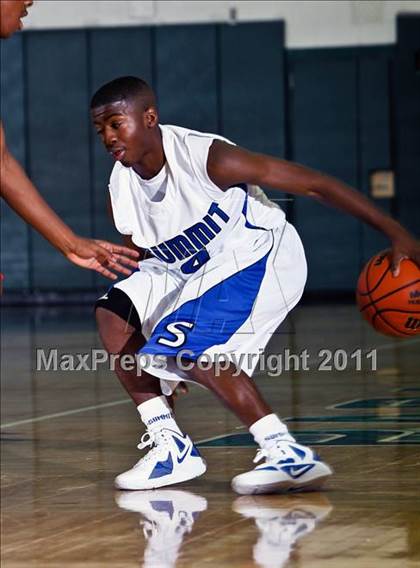 Thumbnail 2 in Cinco Ranch vs. Pasadena (McDonald's Texas Invitational) photogallery.