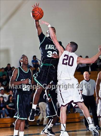 Thumbnail 2 in Cinco Ranch vs. Pasadena (McDonald's Texas Invitational) photogallery.