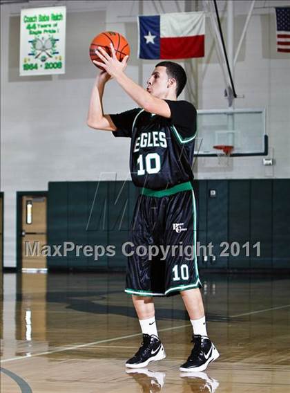 Thumbnail 1 in Cinco Ranch vs. Pasadena (McDonald's Texas Invitational) photogallery.
