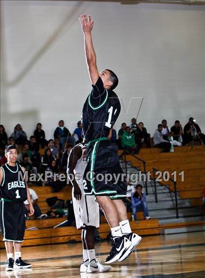 Thumbnail 1 in Cinco Ranch vs. Pasadena (McDonald's Texas Invitational) photogallery.