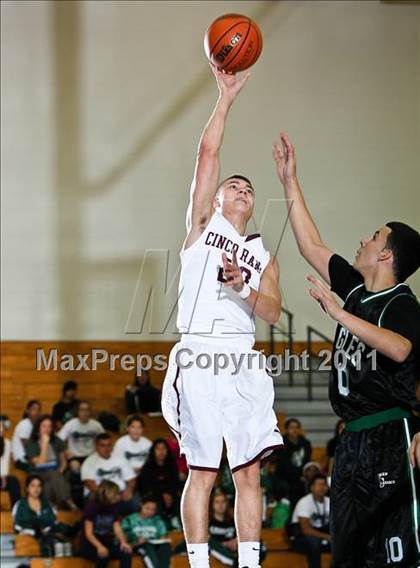 Thumbnail 2 in Cinco Ranch vs. Pasadena (McDonald's Texas Invitational) photogallery.