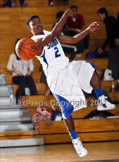 Thumbnail 2 in Cinco Ranch vs. Pasadena (McDonald's Texas Invitational) photogallery.