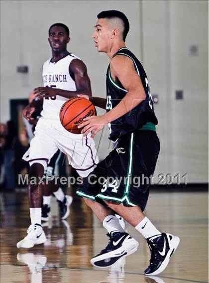 Thumbnail 1 in Cinco Ranch vs. Pasadena (McDonald's Texas Invitational) photogallery.