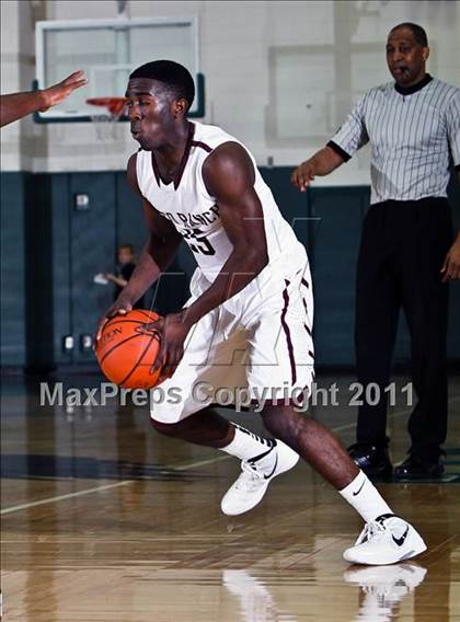 Thumbnail 3 in Cinco Ranch vs. Pasadena (McDonald's Texas Invitational) photogallery.