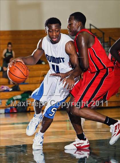 Thumbnail 2 in Cinco Ranch vs. Pasadena (McDonald's Texas Invitational) photogallery.