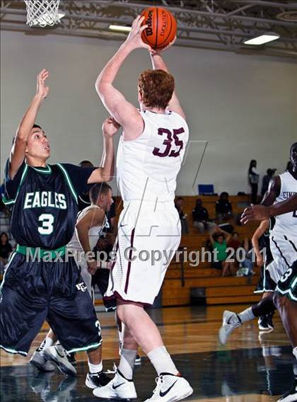 Thumbnail 3 in Cinco Ranch vs. Pasadena (McDonald's Texas Invitational) photogallery.